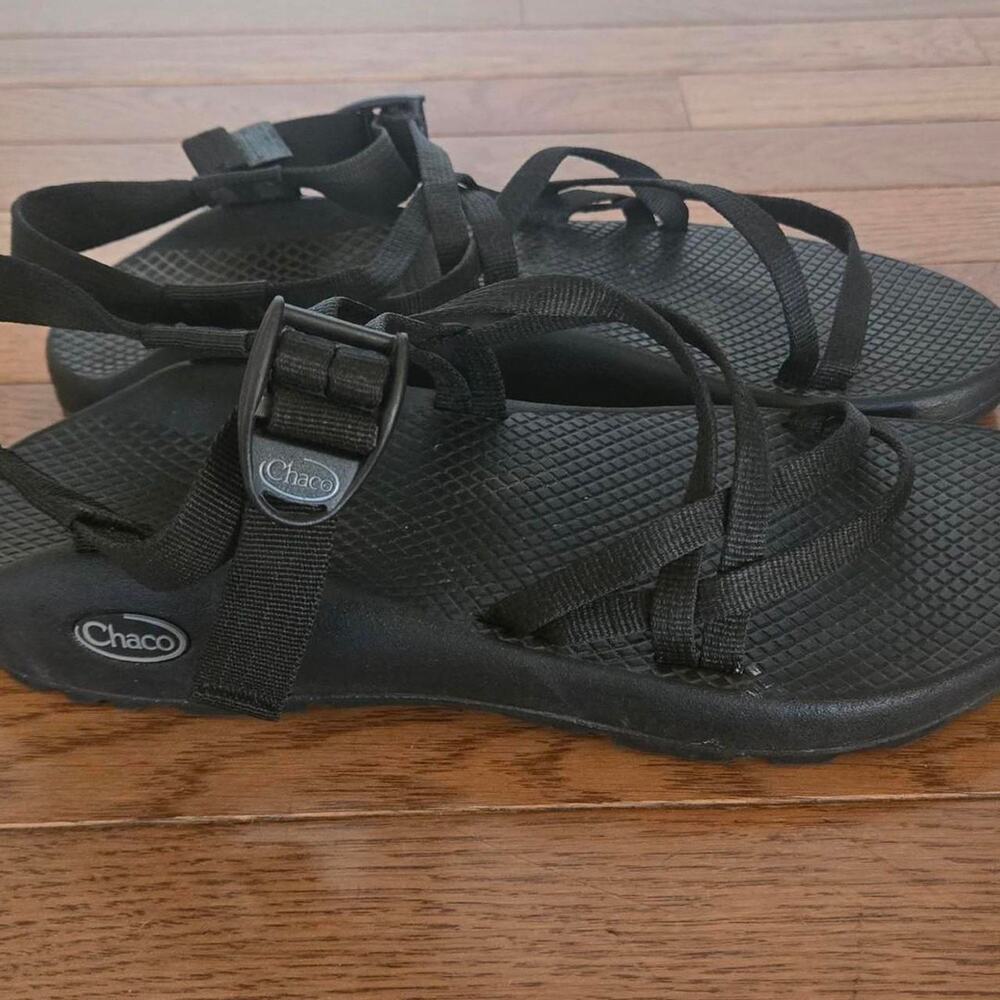 Black Chaco sandals size US 10 womens